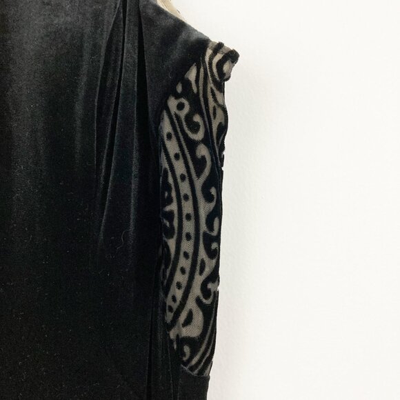 La Femme Black HIgh Neckline Velvet Fitted Formal Gown Size 8 Side Slit 25559 - Picture 7 of 12